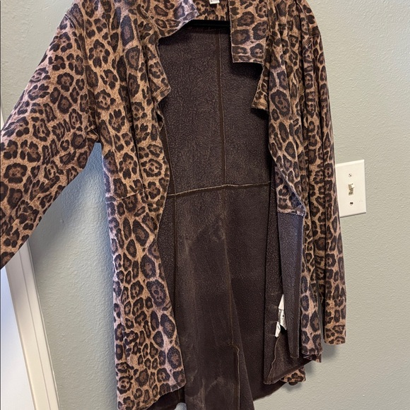 Ethyl Clothing Leopard Print Cardigan Women's Size: Large - Picture 6 of 6